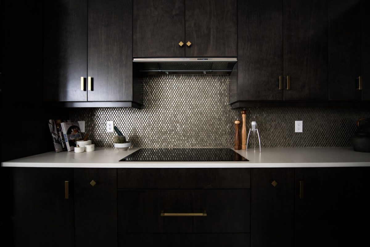 Curated visual reference: Picture Idea: Kitchen Backsplashes That Match Your Cabinets